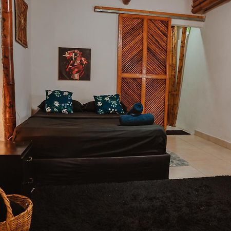 Hotel Kasakolà à Palomino Extérieur photo